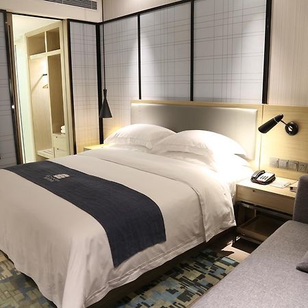 Echarm Hotel Guangzhou Kecun Metro Station Buitenkant foto