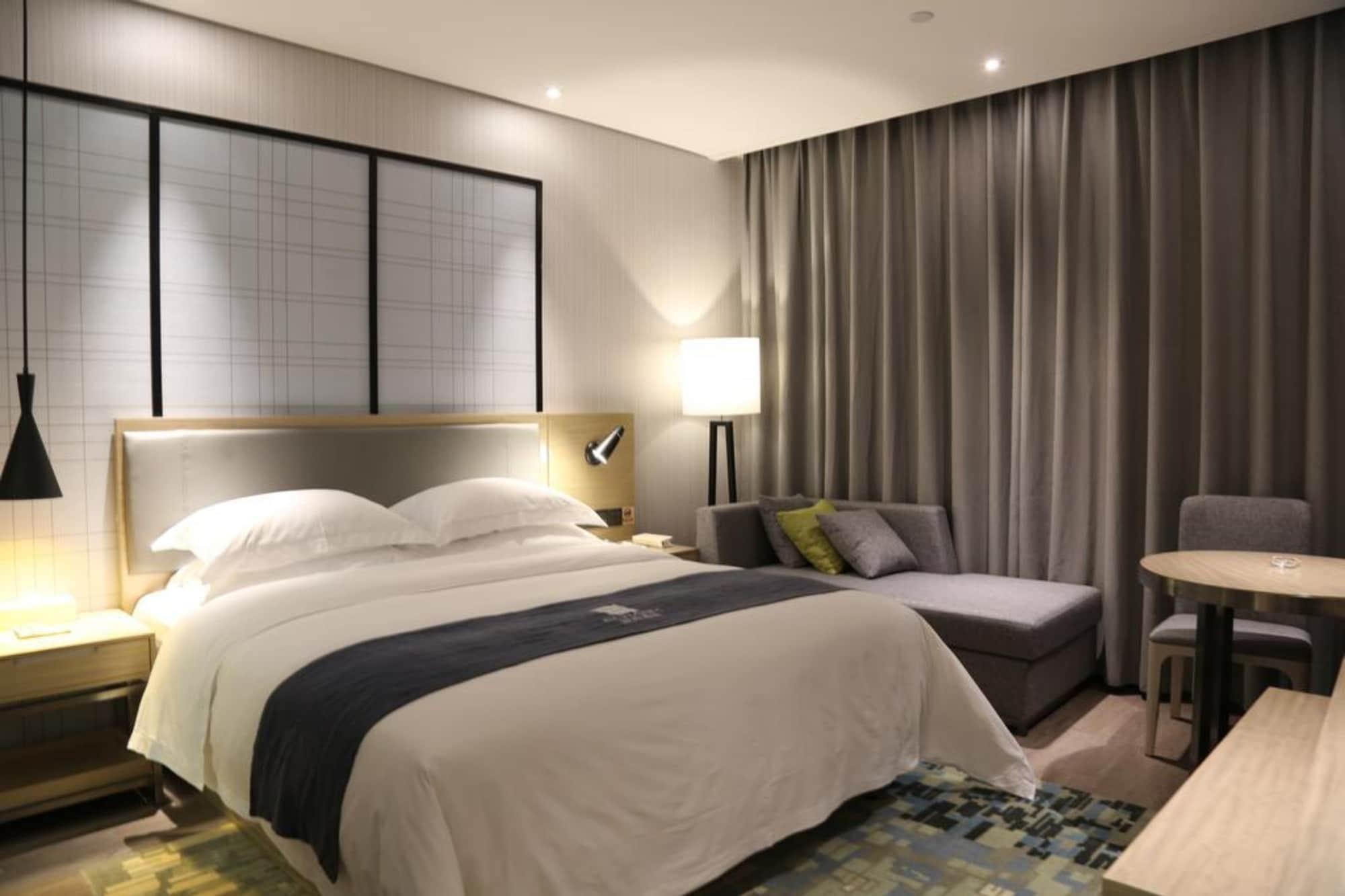 Echarm Hotel Guangzhou Kecun Metro Station Buitenkant foto