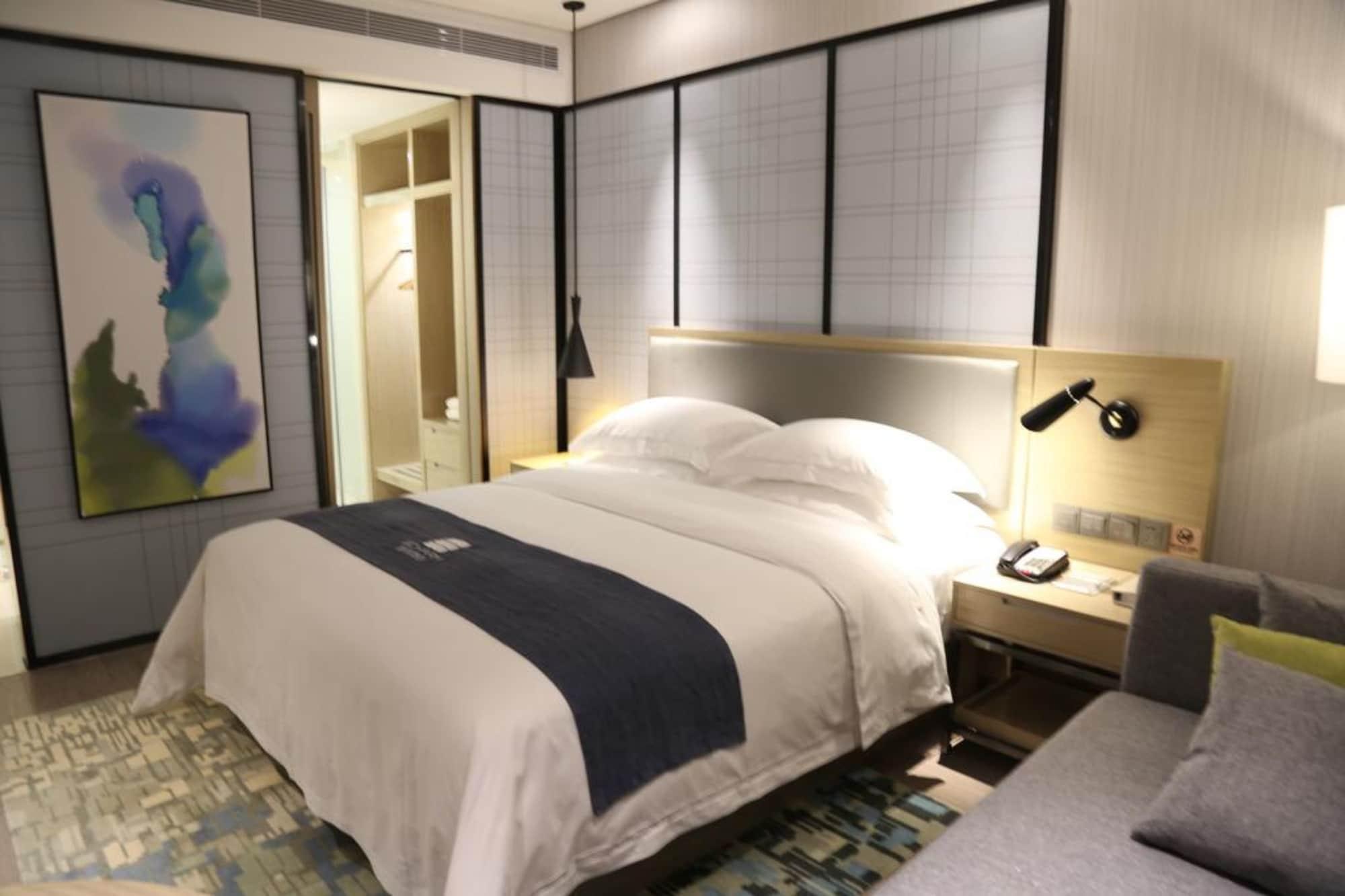 Echarm Hotel Guangzhou Kecun Metro Station Buitenkant foto